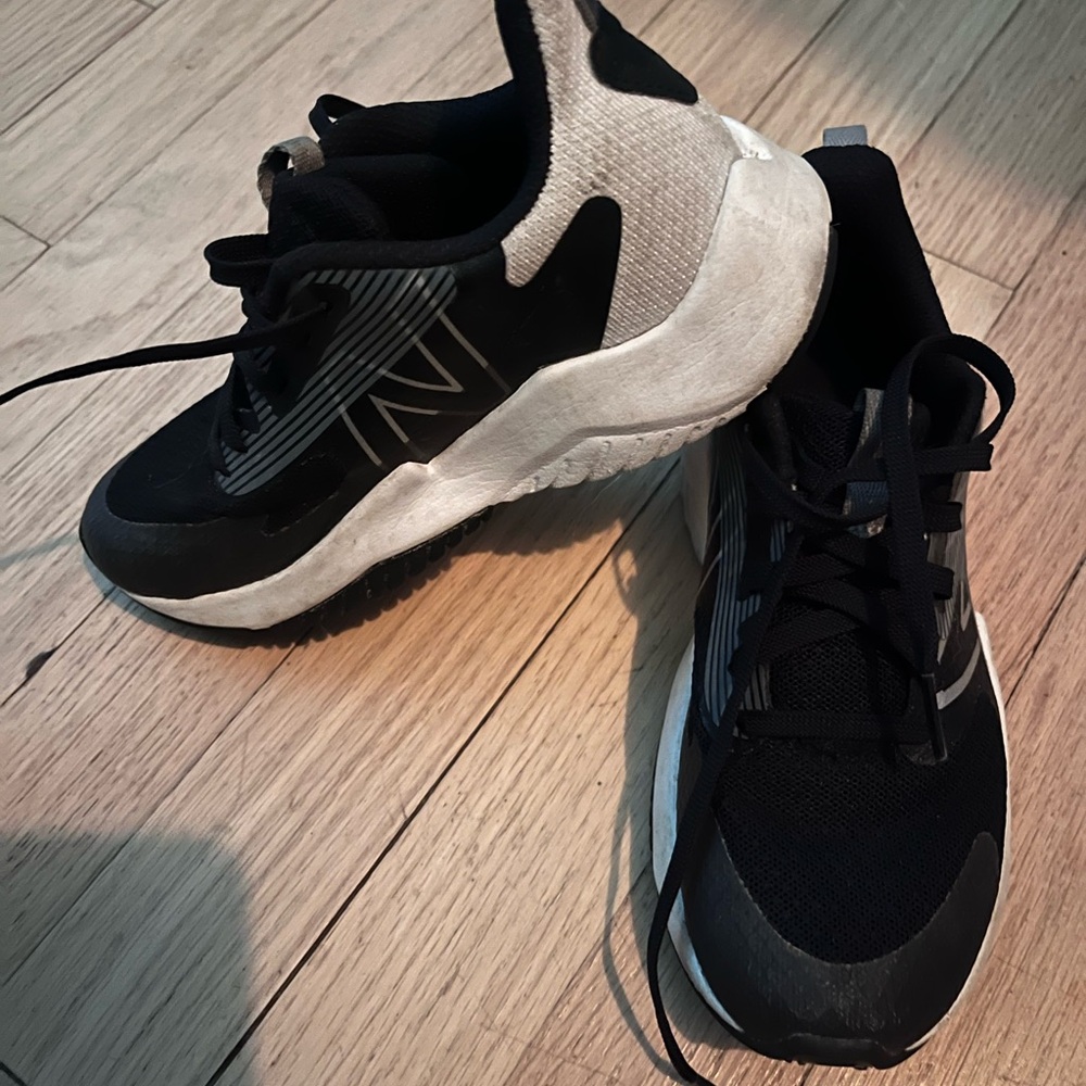 New Balance Black Sneakers